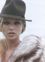 http://i74.servimg.com/u/f74/09/04/80/05/th/kate_m10.jpg