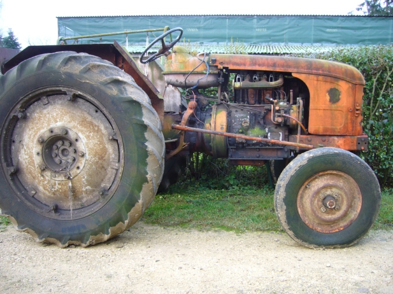 Pieces tracteur renault d35 – Terrain a batir